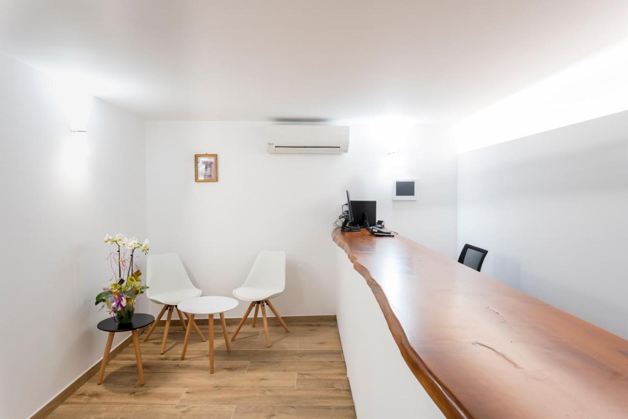 Hotel Donas E Cabaleiros Boqueixon 外观 照片