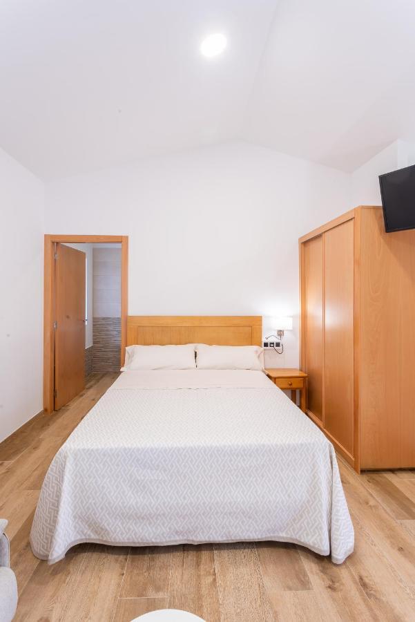 Hotel Donas E Cabaleiros Boqueixon 外观 照片