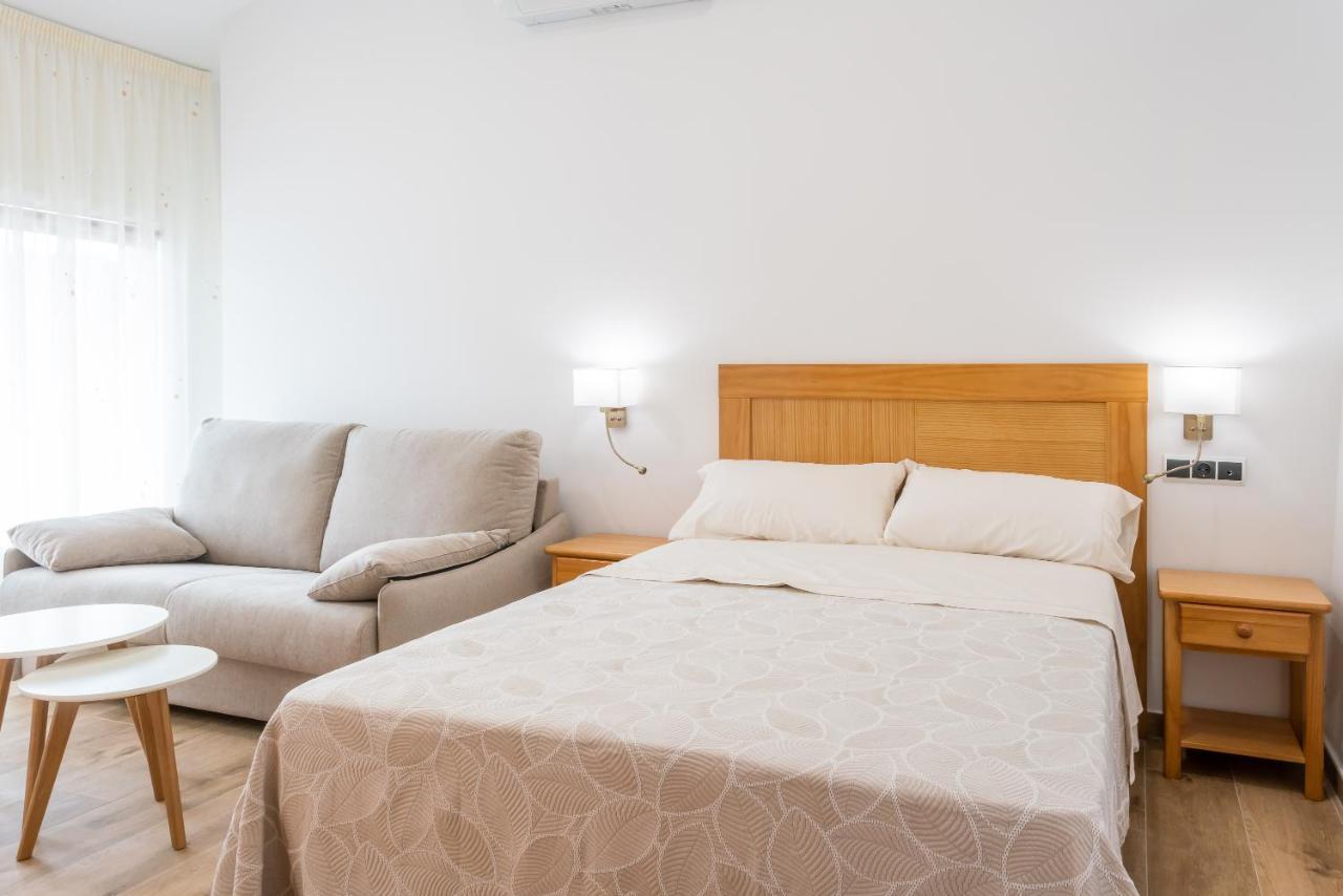 Hotel Donas E Cabaleiros Boqueixon 外观 照片